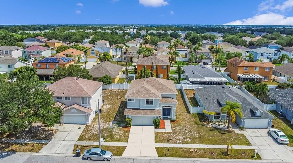 12716 Longcrest Dr, Riverview FL 33579-4001 exterior