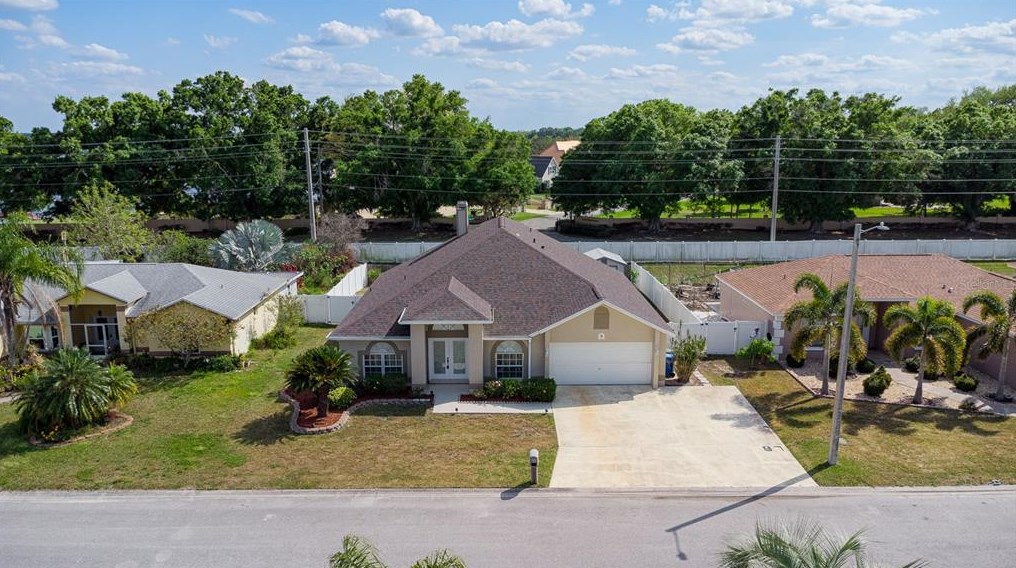 853 Reflections Loop, Winter Haven, FL 33884-3568