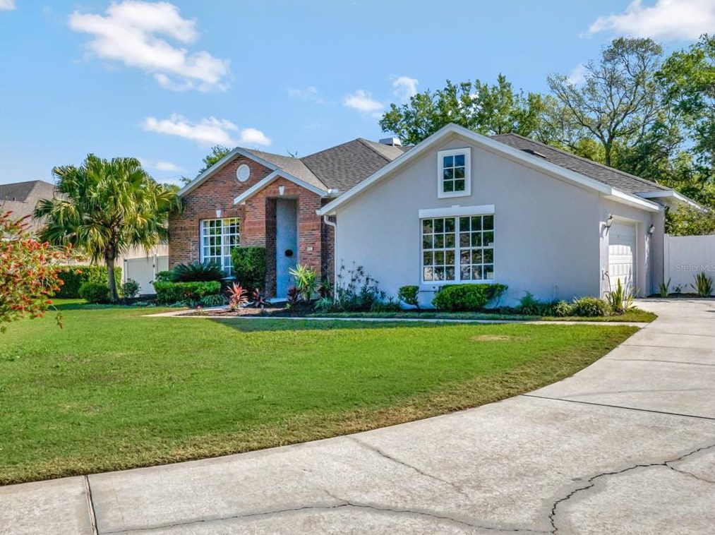 329 Blue Stone Cir, Winter Garden FL  34787-5231 exterior