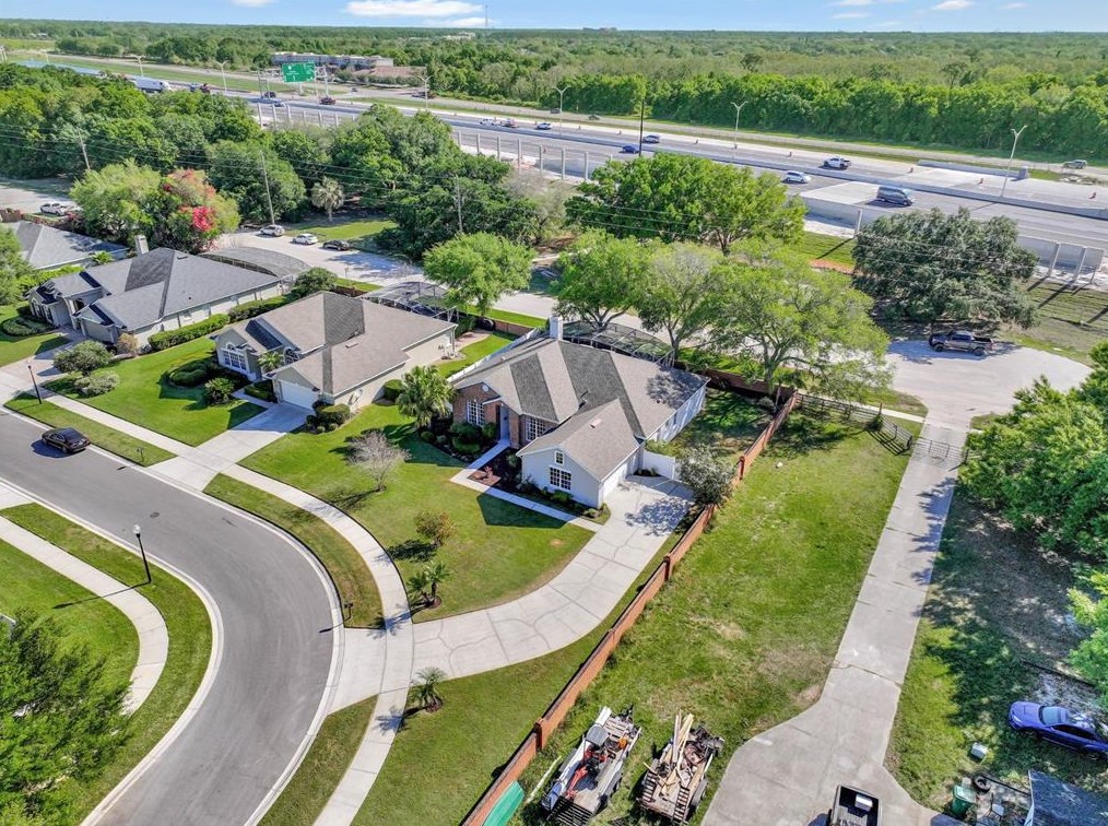 329 Blue Stone Cir, Winter Garden FL  34787-5231 exterior