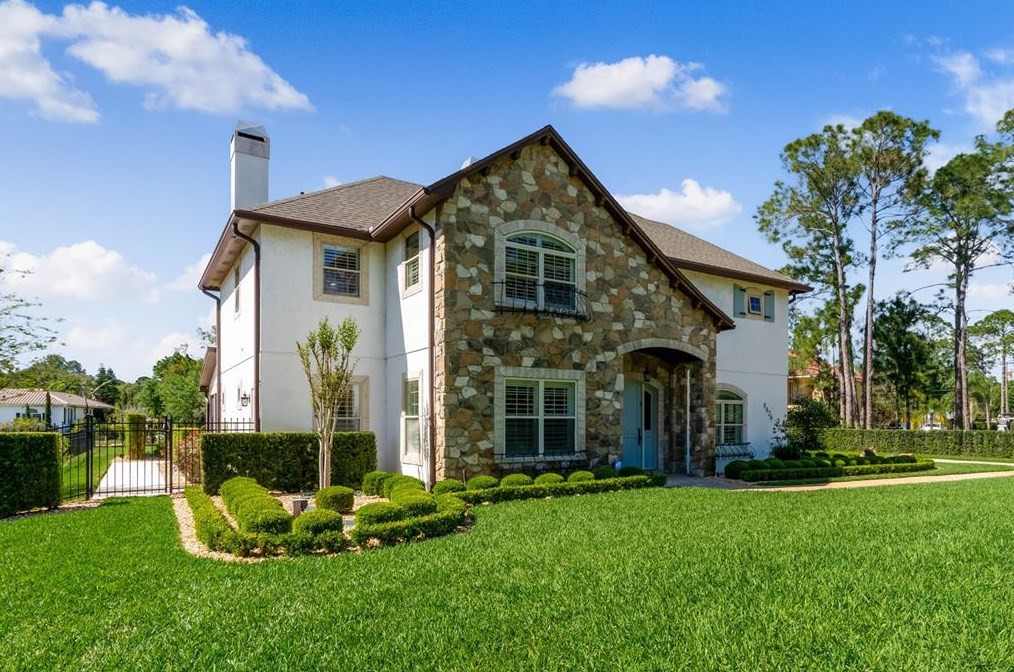 8826 Trout Rd, Orlando, FL 32836-6549