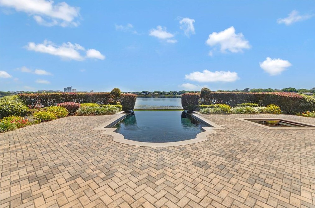 9107 Southern Breeze Dr, Orlando, FL 32836-5053