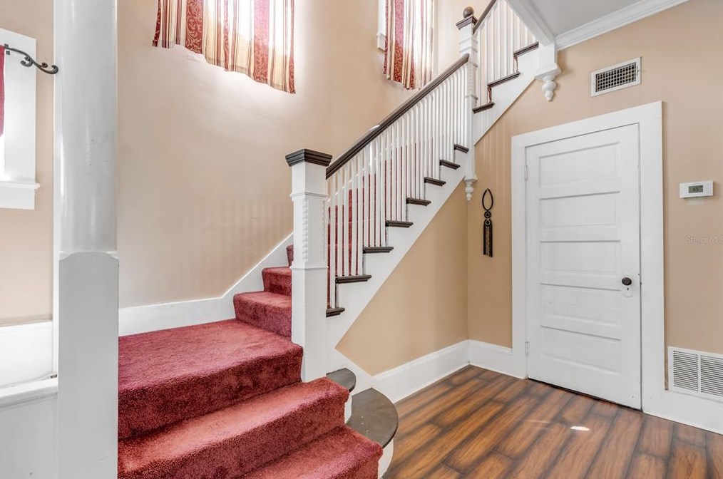 204 Fairview Ave, Daytona Beach FL  32114-2106 exterior