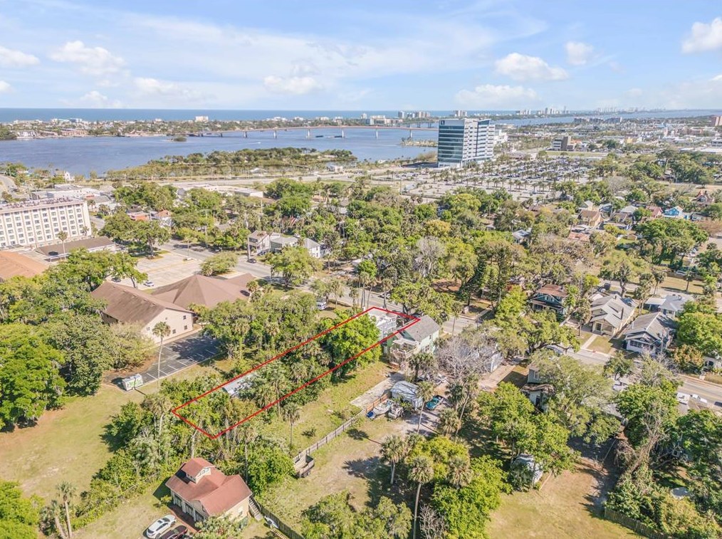 204 Fairview Ave, Daytona Beach FL  32114-2106 exterior