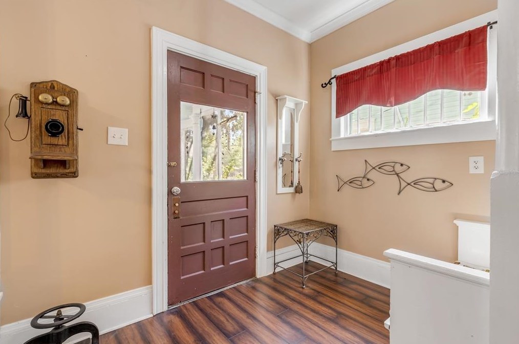 204 Fairview Ave, Daytona Beach FL  32114-2106 exterior