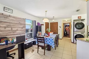 371 Cocoa Ct, Kissimmee, FL 34758 - Photo 8