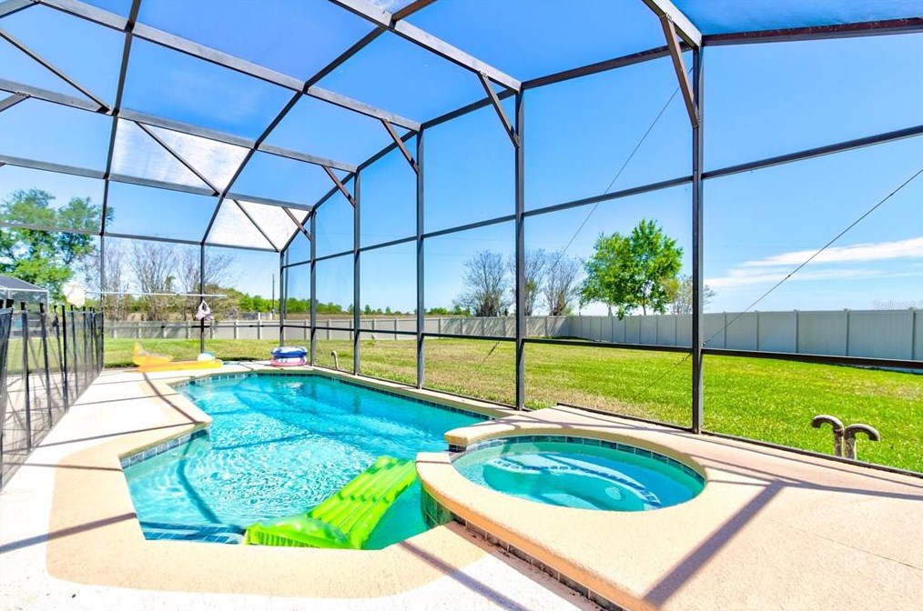 958 Solana Cir, Davenport, FL 33897-9487