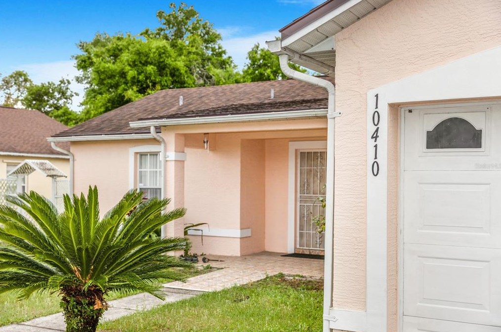 10410 Coconut Grove Ln, Orlando, FL 32825-5537