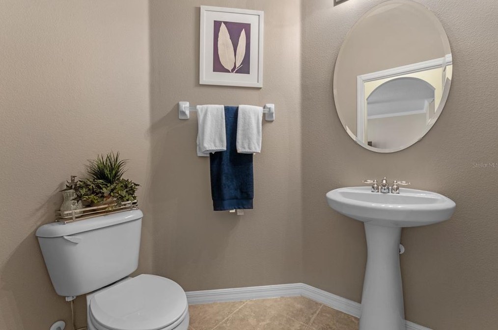 708 Legacy Park Dr, Casselberry FL  32707-2404 exterior