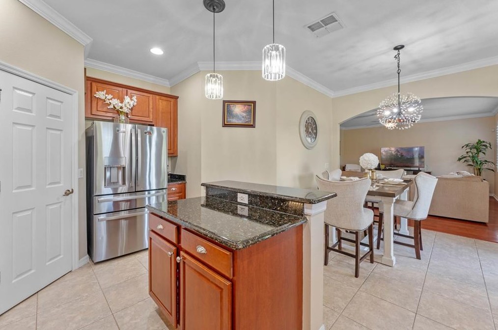 708 Legacy Park Dr, Casselberry FL  32707-2404 exterior