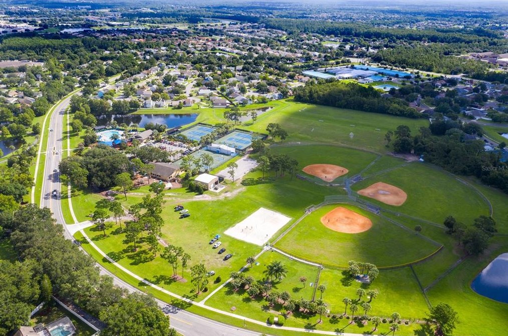 13556 Emeraldview Dr, Orlando FL  32828-8409 exterior