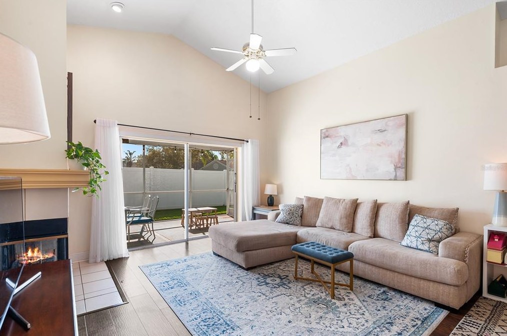 4201 Pine Isle Dr, Lutz FL  33558-2795 exterior