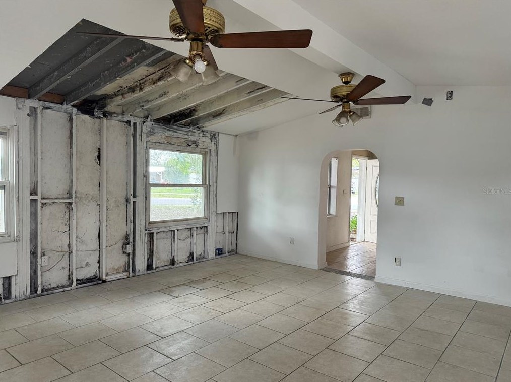 1000 Buttercup Ln, Orlando, FL 32825-6704