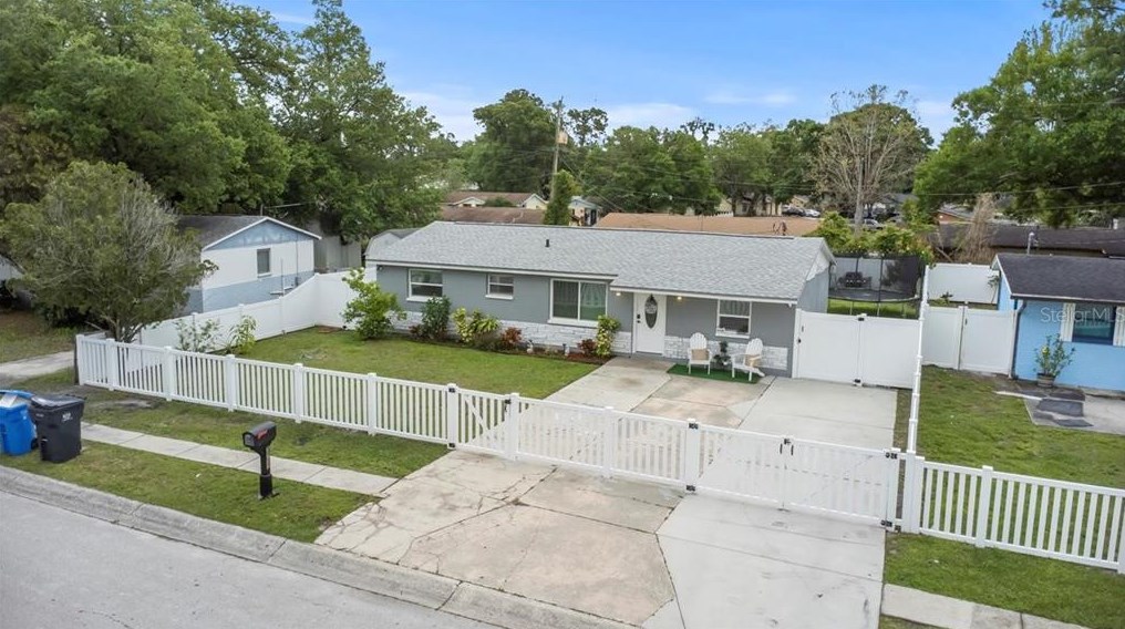 3707 Argon Dr, Tampa, FL 33619-1212