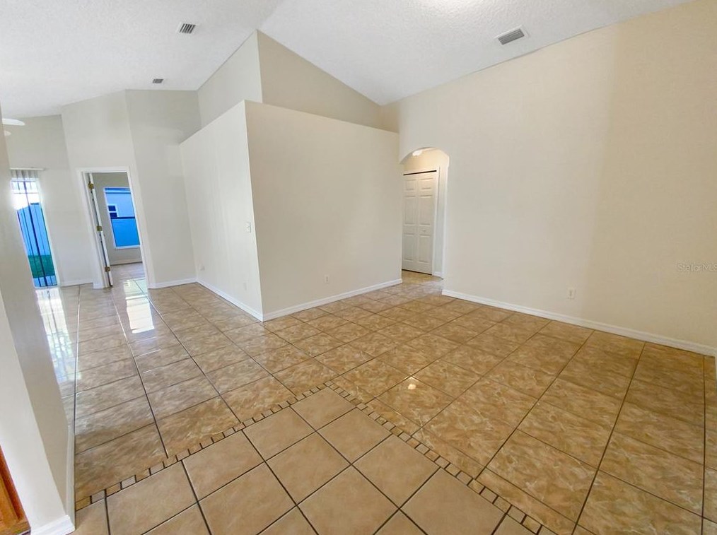443 Observatory Dr, Orlando FL  32835-1963 exterior