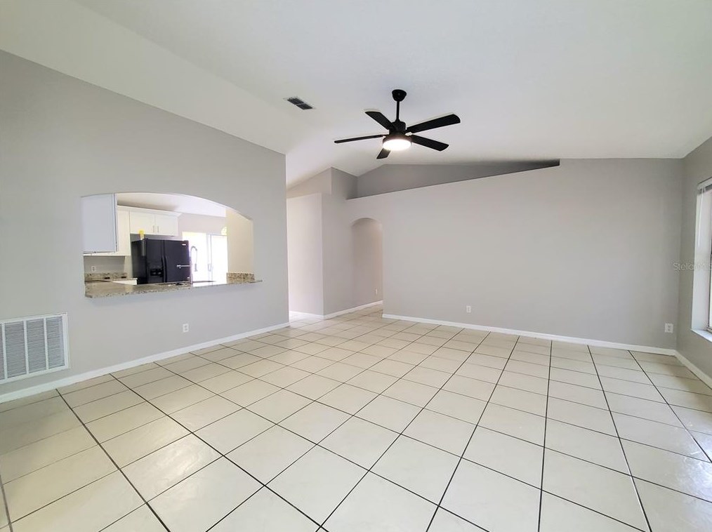 10237 Vista Cove Ln, Orlando, FL 32825