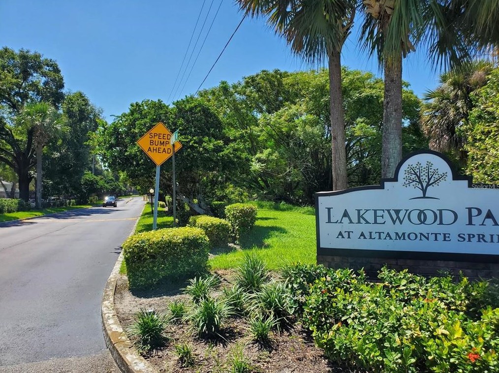390 Woodside Dr, Altamonte Springs FL  32701-5813 exterior
