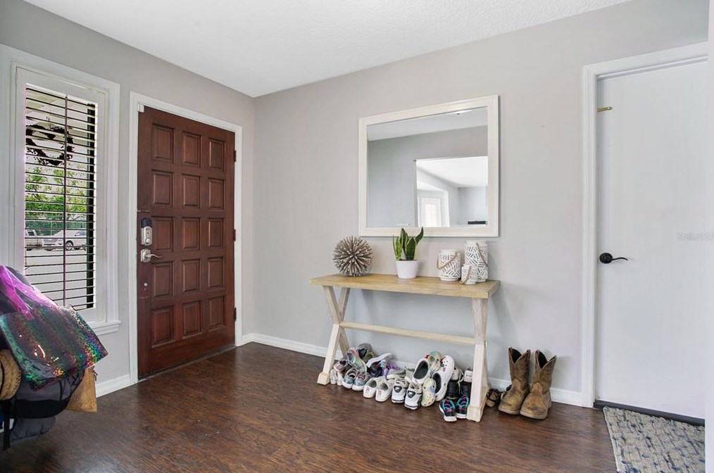 400 Pinta Pl, Longwood FL  32750-6506 exterior