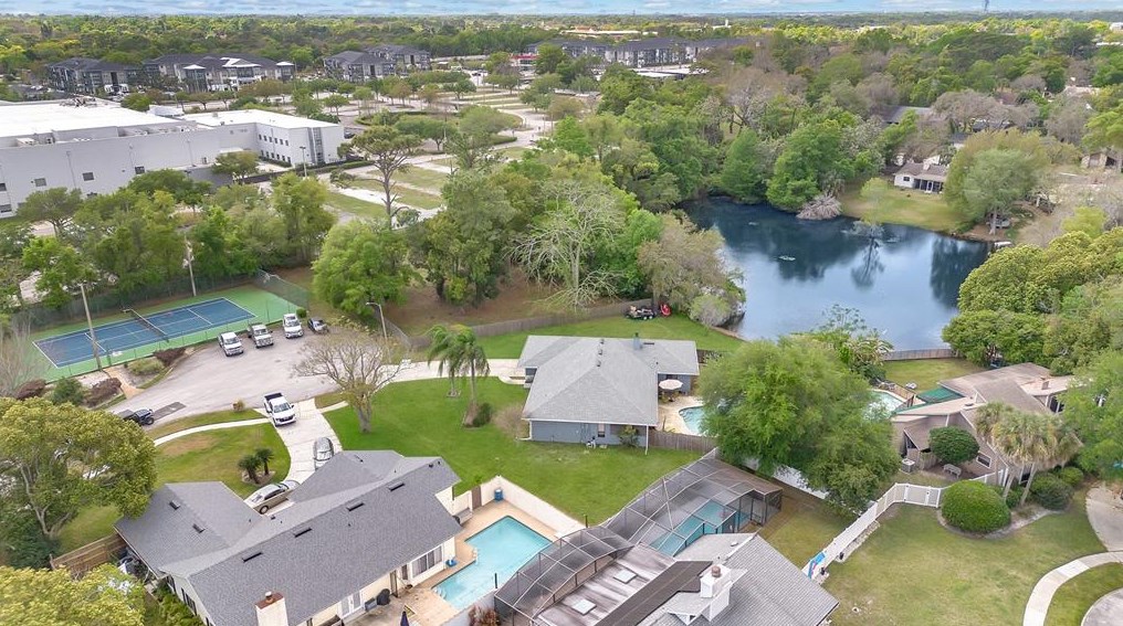 400 Pinta Pl, Longwood FL  32750-6506 exterior