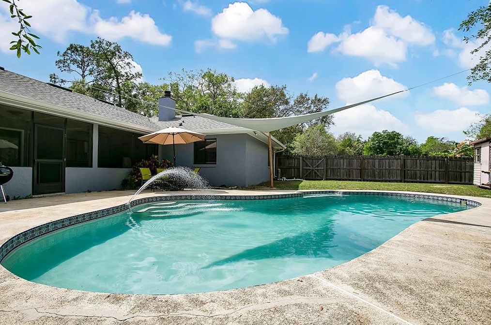 400 Pinta Pl, Longwood FL  32750-6506 exterior