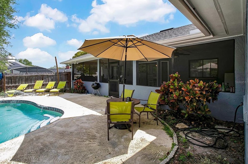 400 Pinta Pl, Longwood FL  32750-6506 exterior