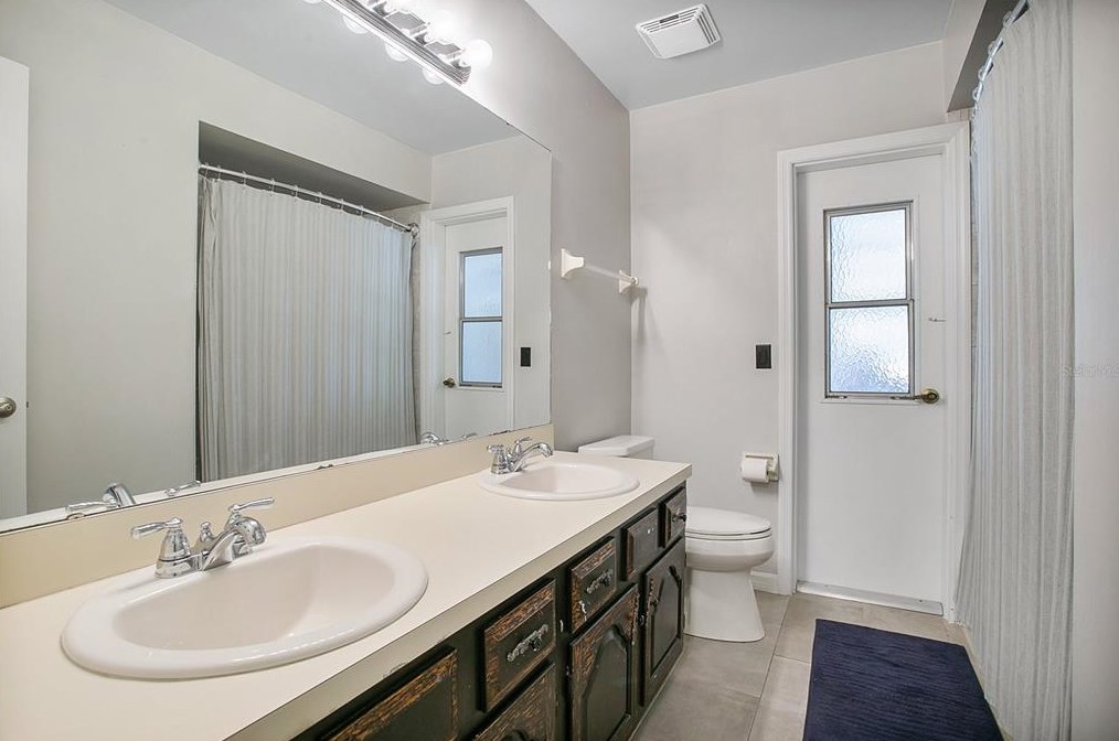 400 Pinta Pl, Longwood FL  32750-6506 exterior