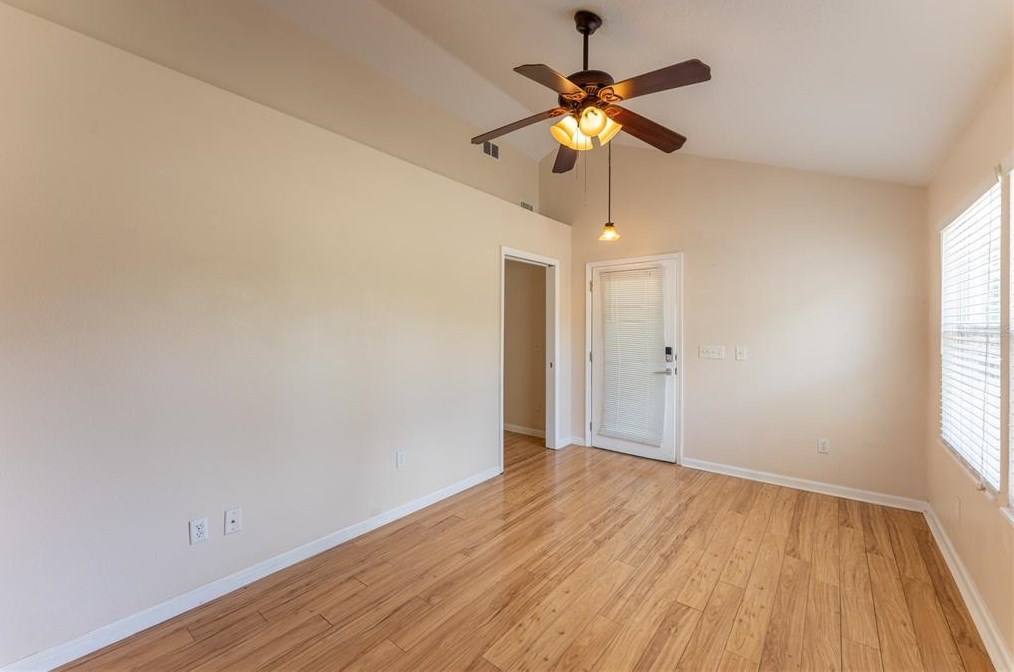 2110 Carlton Dr, Orlando FL  32806-3107 exterior