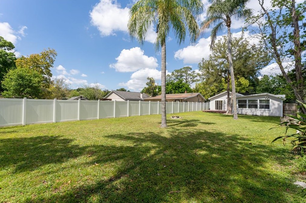 2110 Carlton Dr, Orlando FL  32806-3107 exterior