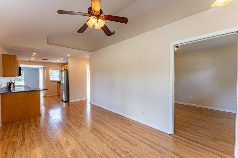 2110 Carlton Dr, Orlando FL  32806-3107 exterior