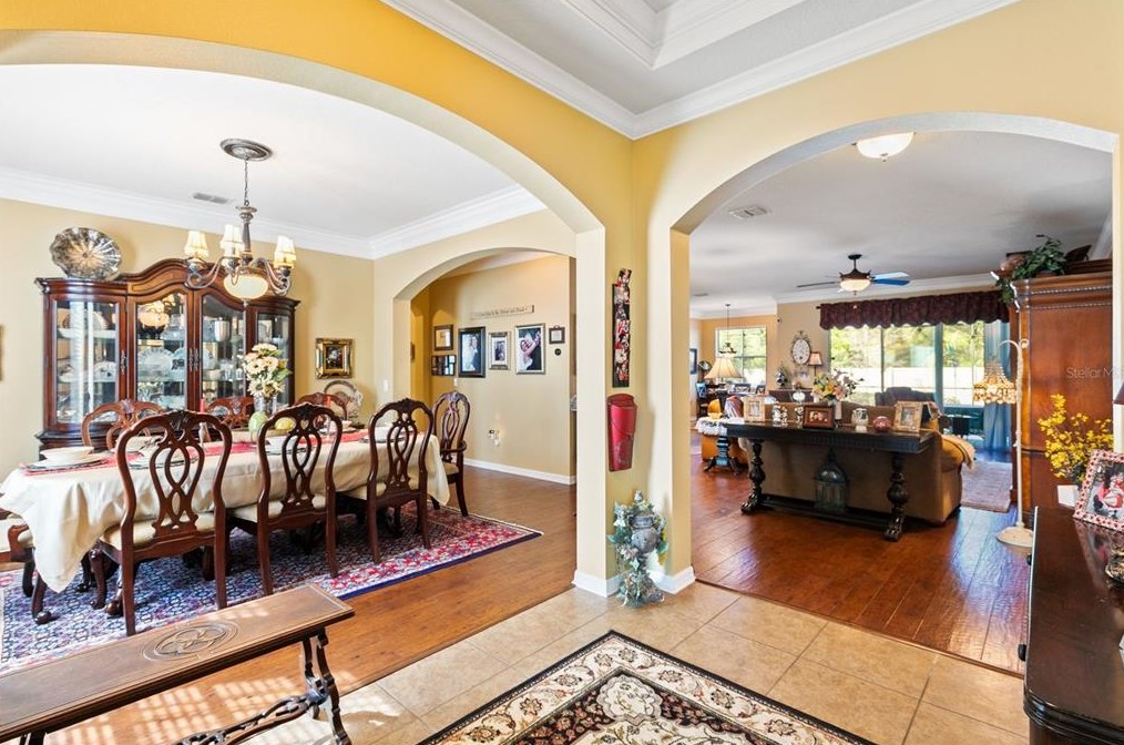 2549 Woodside Ridge Dr, Apopka, FL 32712-6480