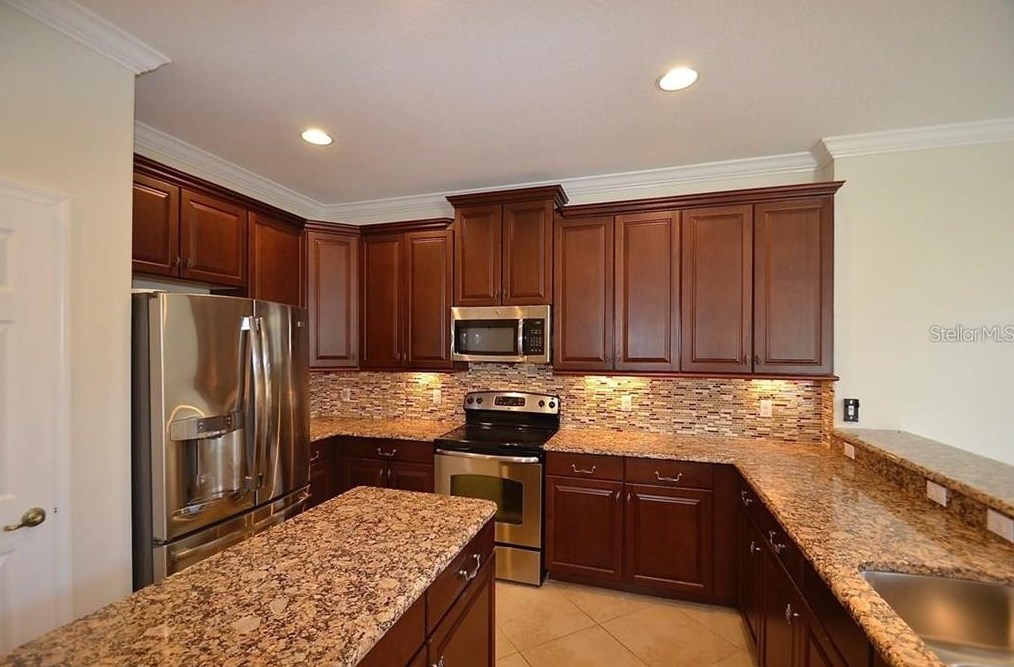 314 Terracina Dr, Sanford, FL 32771