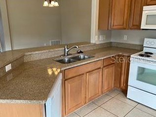 503 Fairhaven Dr, Davenport, FL 33837