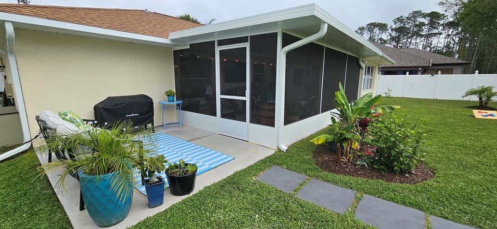 33 Essex Ln, Palm Coast FL  32164-6259 exterior