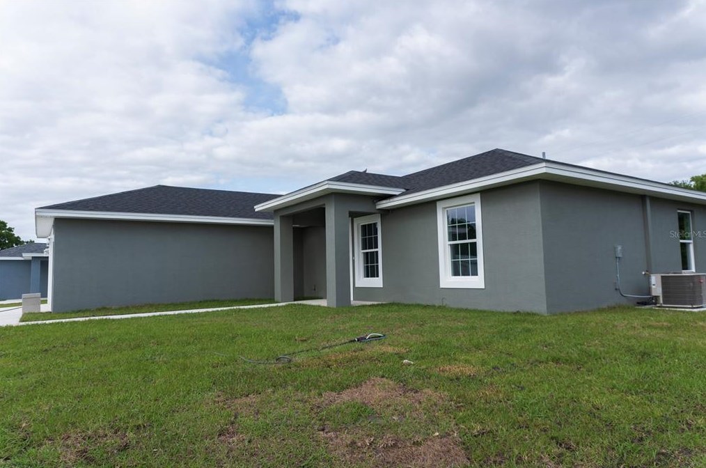 943 Strathmore Pl, Lake Wales, FL 33853-5017