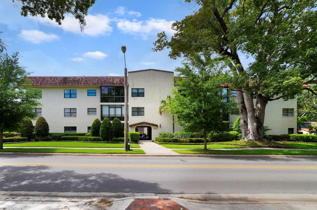 535 N Interlachen Ave #106, Winter Park, FL 32789