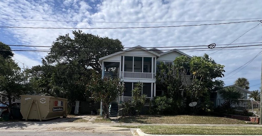 219 Oakridge Blvd, Daytona Beach, FL 32118-4029