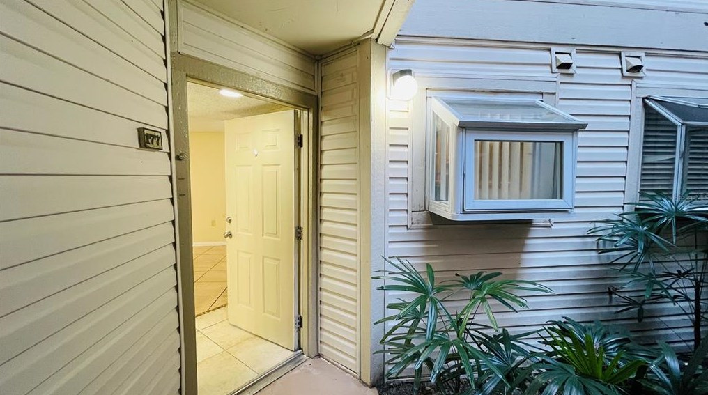 1972 Lake Atriums Cir #177, Orlando, FL 32839