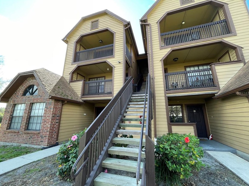 400 Lake Placid Ct Unit 303, Altamonte Springs, FL 32701