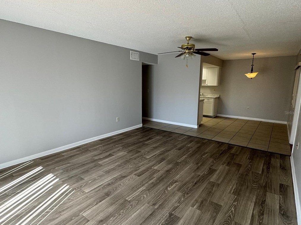 5253 Vineland Rd # 111, Orlando, FL