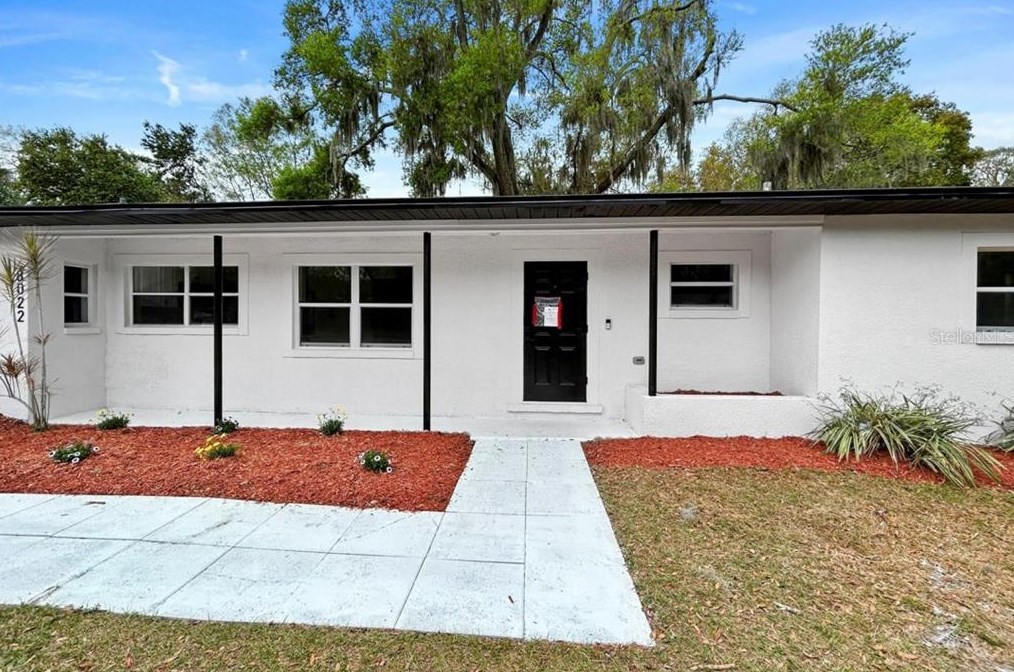 8022 Pine Hill Dr, Tampa, FL 33617-7602