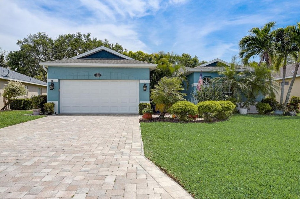 5119 44th St, Bradenton FL  34210-2972 exterior