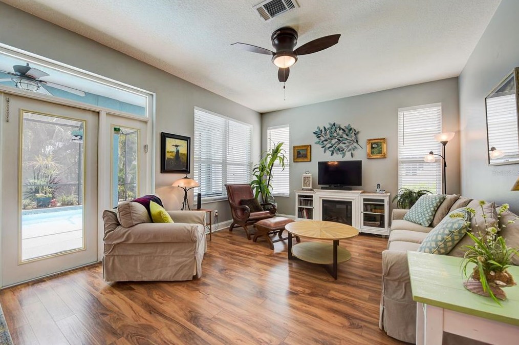 5119 44th St, Bradenton FL  34210-2972 exterior