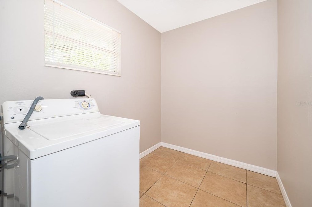 2219 Hartwell Ave, Sanford FL  32771-4255 exterior