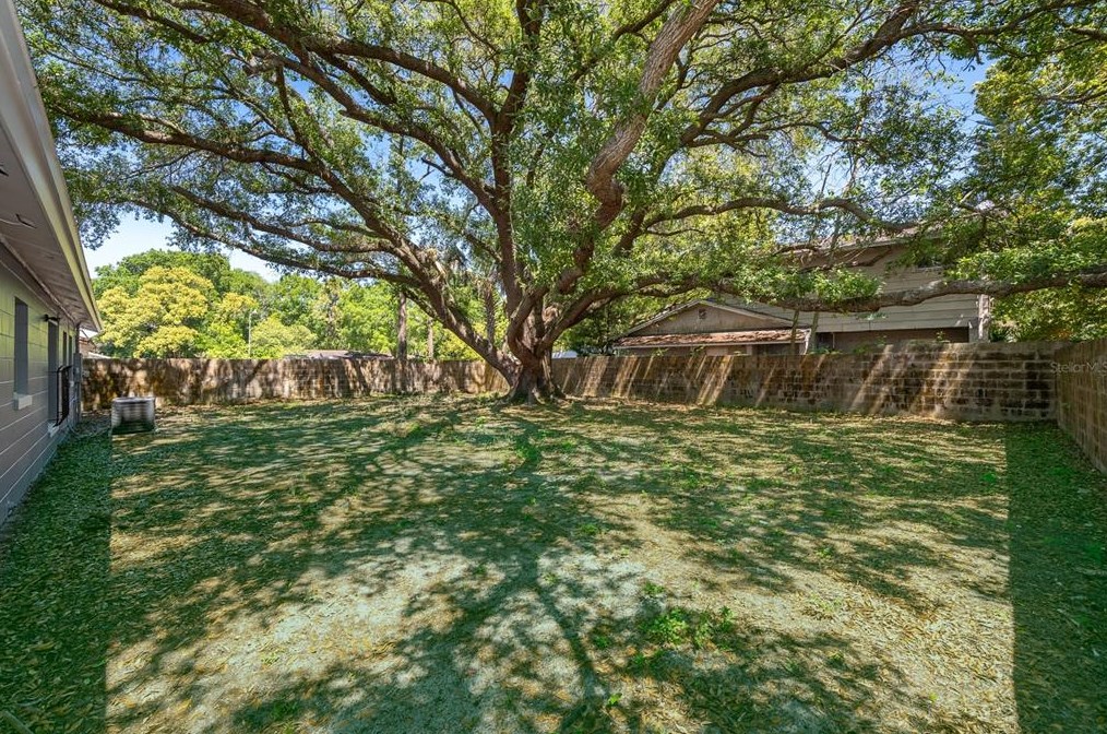 2219 Hartwell Ave, Sanford FL  32771-4255 exterior