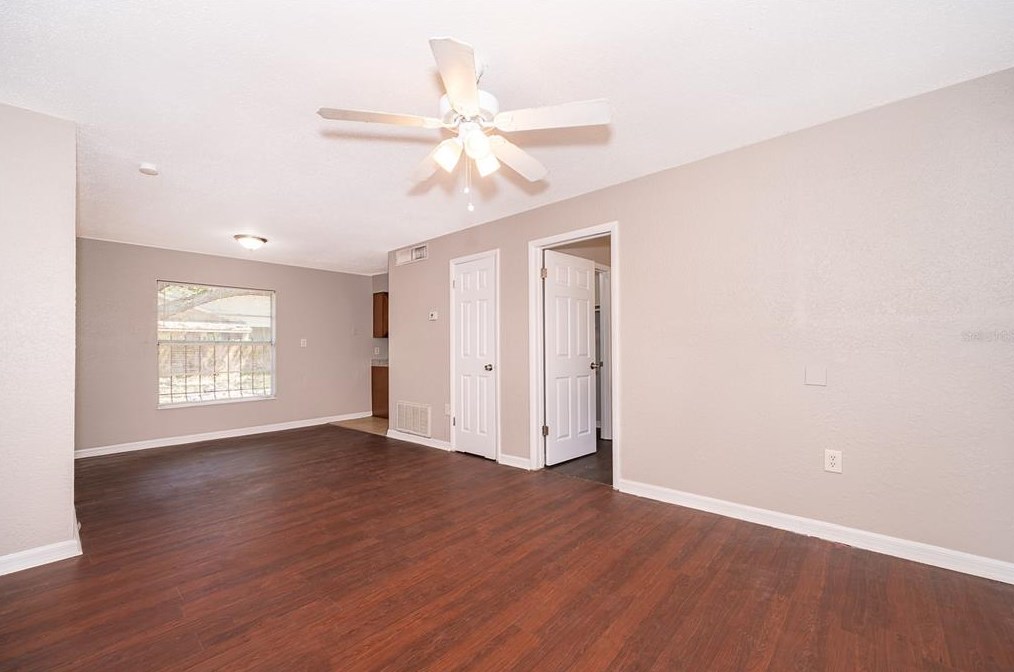 2219 Hartwell Ave, Sanford FL  32771-4255 exterior