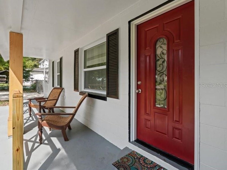 317 W Lewis Ave, Apopka, FL 32712