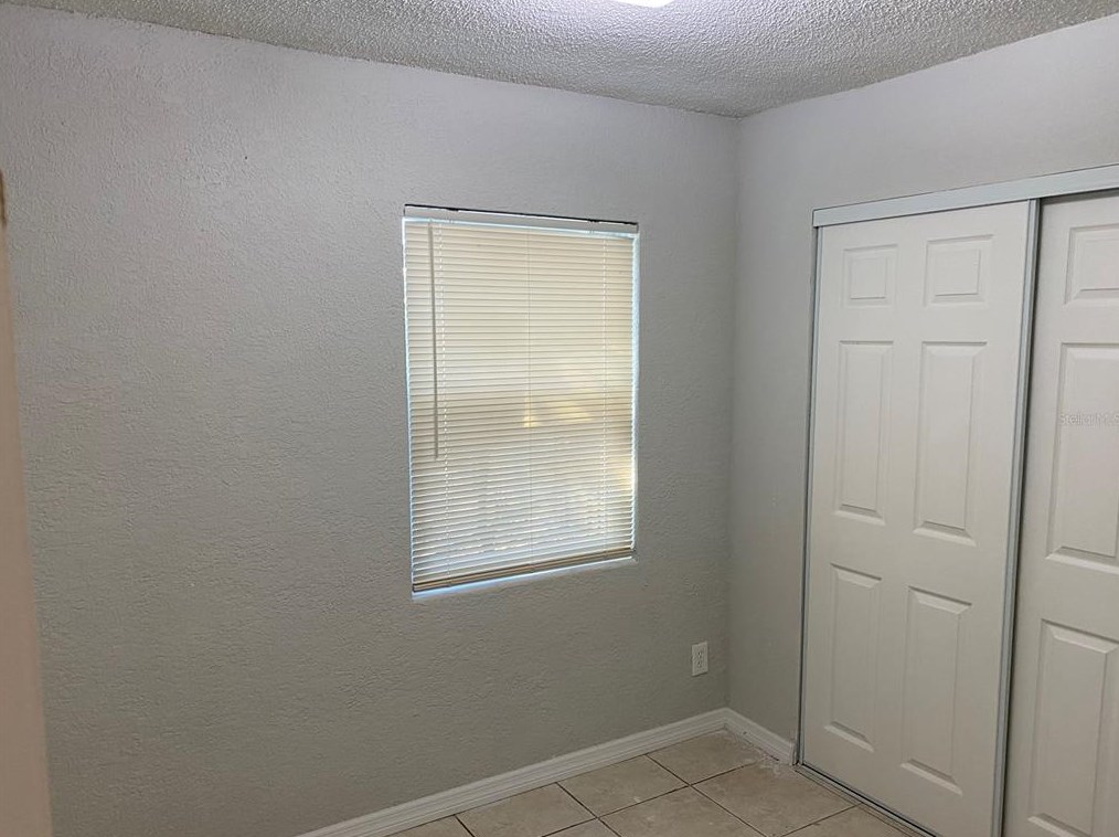 4914 Anzio St, Orlando FL  32819-8404 exterior