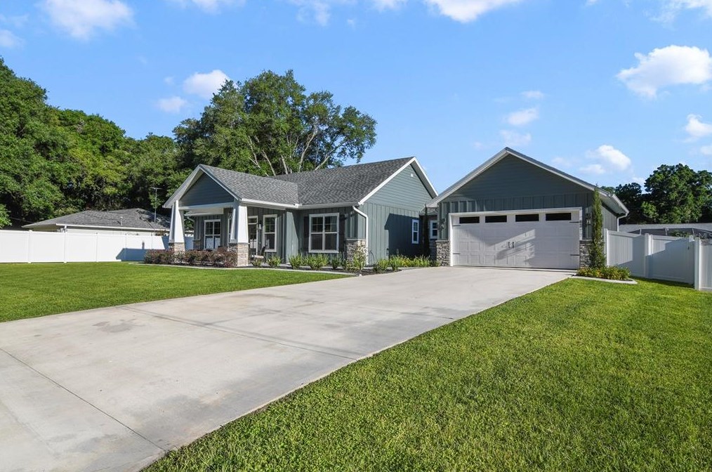 8717 Se 156th St, Summerfield, FL 34491