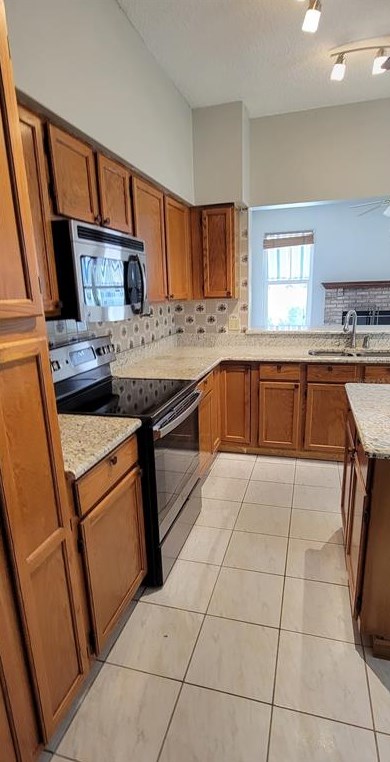 793 Minerva Ln, Lake Mary FL  32746-6382 exterior