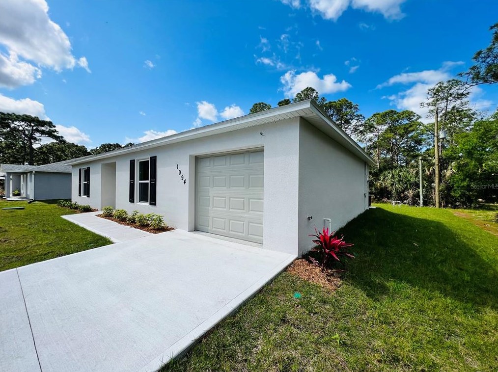 1094 Harlingen Rd Sw, Melbourne, FL 32908